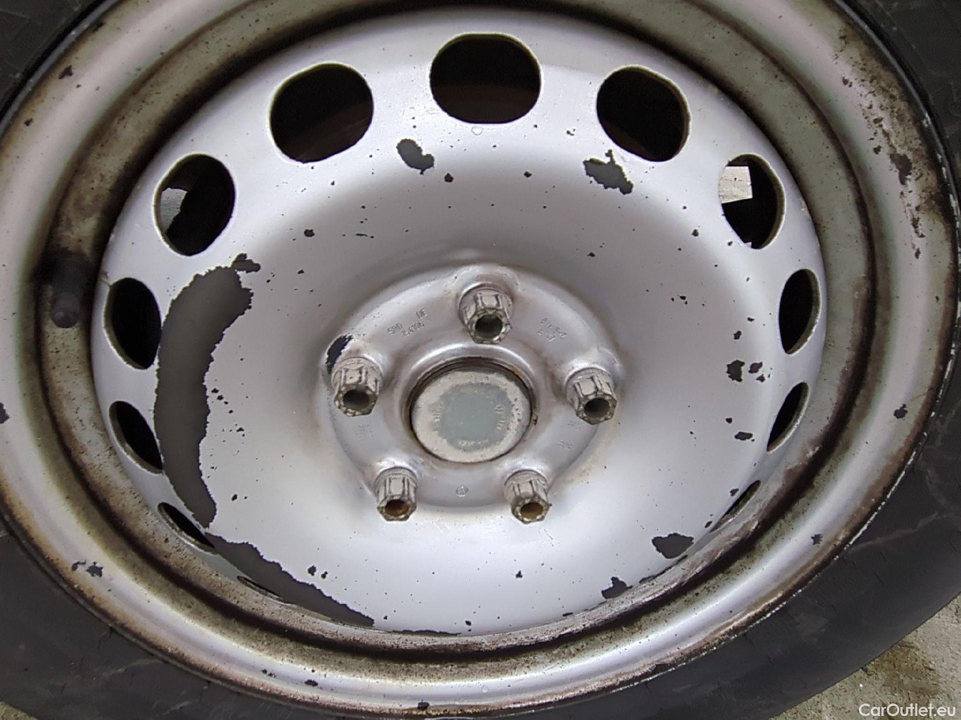  Volkswagen  Caddy VOLKSWAGEN  Van VU 4p Fourgonnette 2.0 TDI 75 Business Line #39