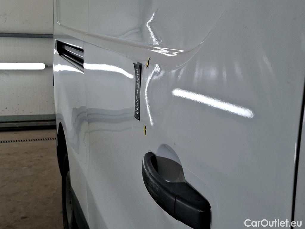  Renault  Trafic  III Fourgon L2H1 1200 Confort 1.6 dCi 120CV BVM6 E6 #40