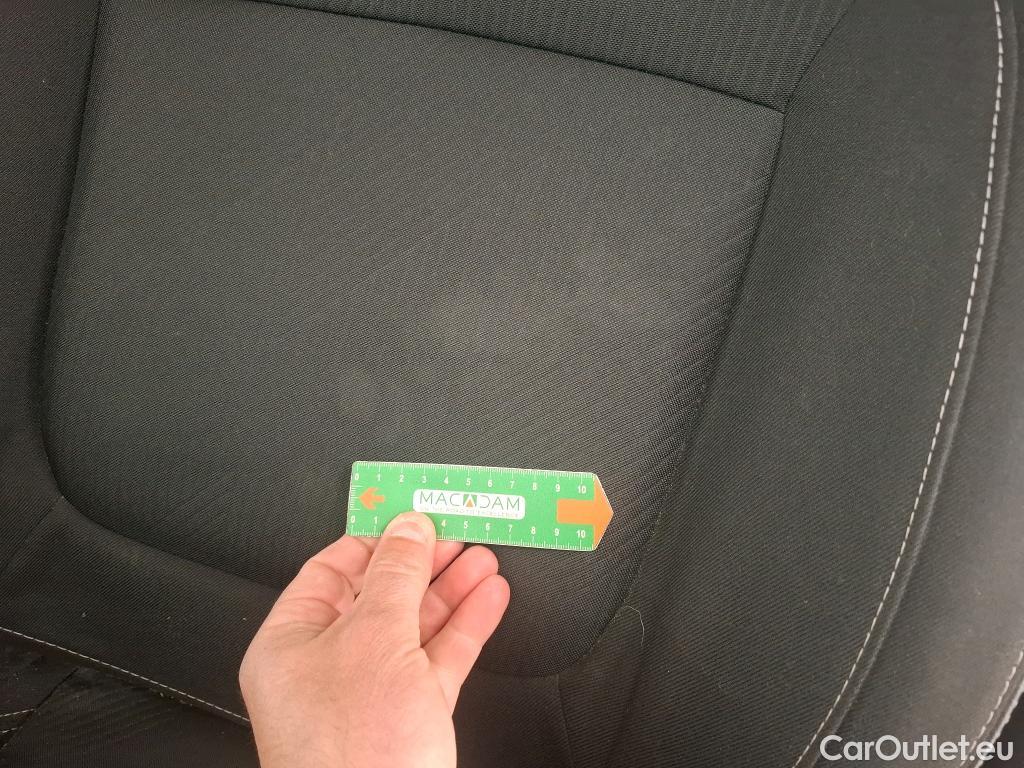  Renault  Trafic  Fourgon L1H1 3T Grand Confort 2.0 dCi 130CV BVM6 E6d #18