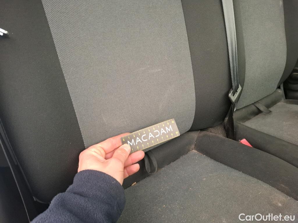  Renault  Master RENAULT  VU 4p Fourgon FG GCf Trac F3500 L2H2 Energy dCi 145 E6 #32