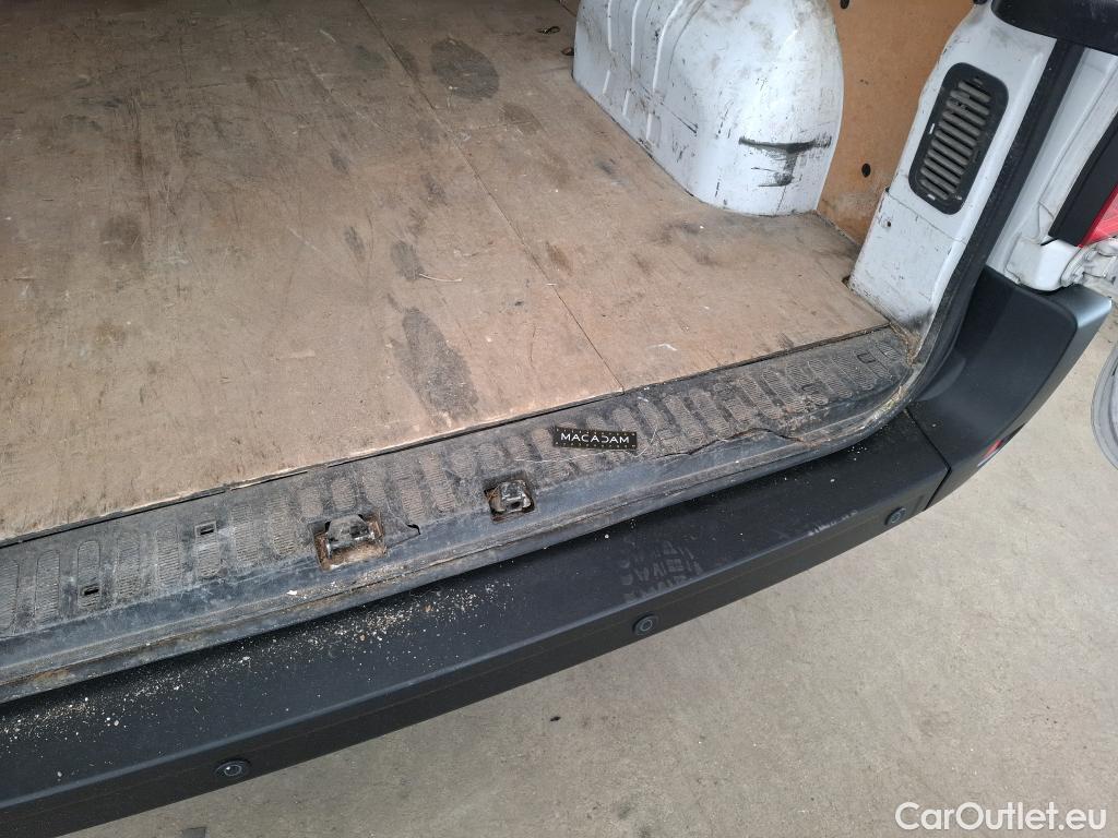  Renault  Master RENAULT  VU 4p Fourgon FG GCf Trac F3500 L2H2 Energy dCi 145 E6 #16