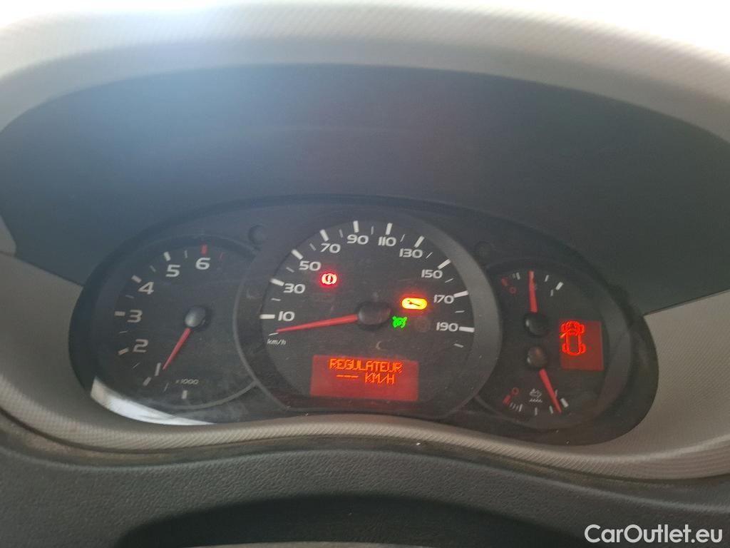  Renault  Master  Fourgon L2H2 3 5 Grand Confort dCi 130CV BVM6 E6 #40