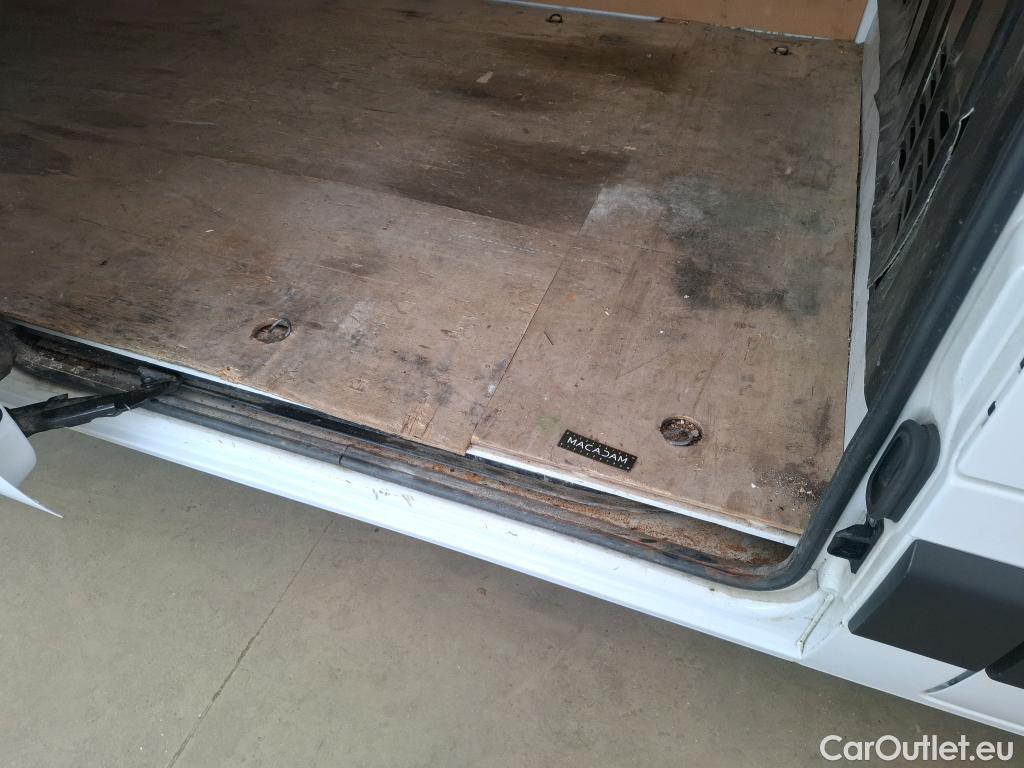  Renault  Master RENAULT  VU 4p Fourgon FG GCf Trac F3500 L2H2 Energy dCi 145 E6 #7