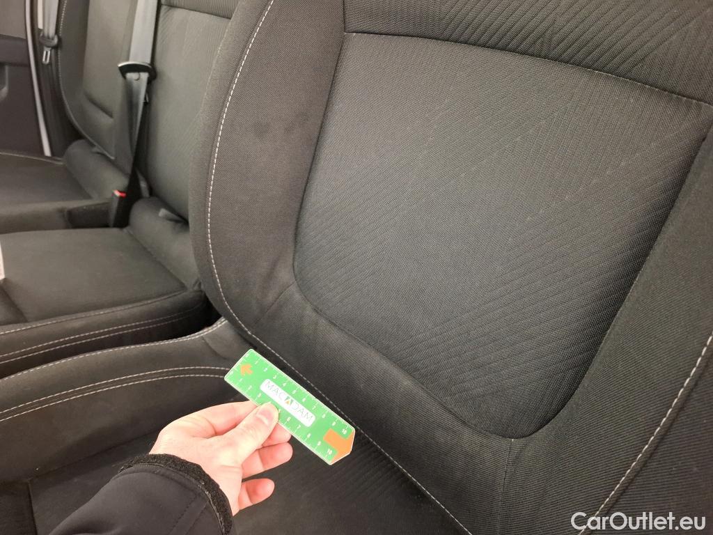  Renault  Trafic  Fourgon L2H1 3T Grand Confort 2.0 dCi 130CV BVM6 E6d #15