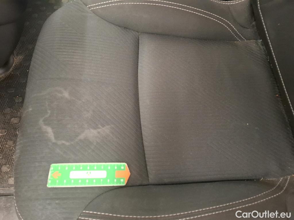  Renault  Trafic  Fourgon L1H1 3T Grand Confort 2.0 dCi 130CV BVM6 E6d #15