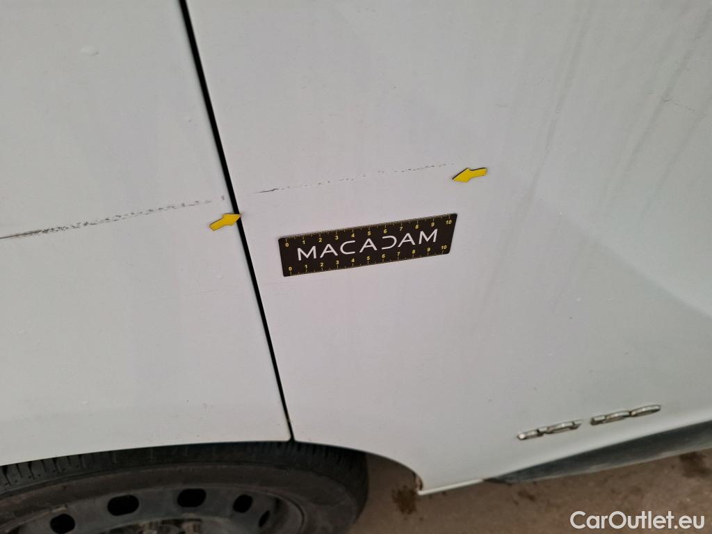  Renault  Trafic  III Fourgon L2H1 1200 Confort 1.6 dCi 120CV BVM6 E6 #91