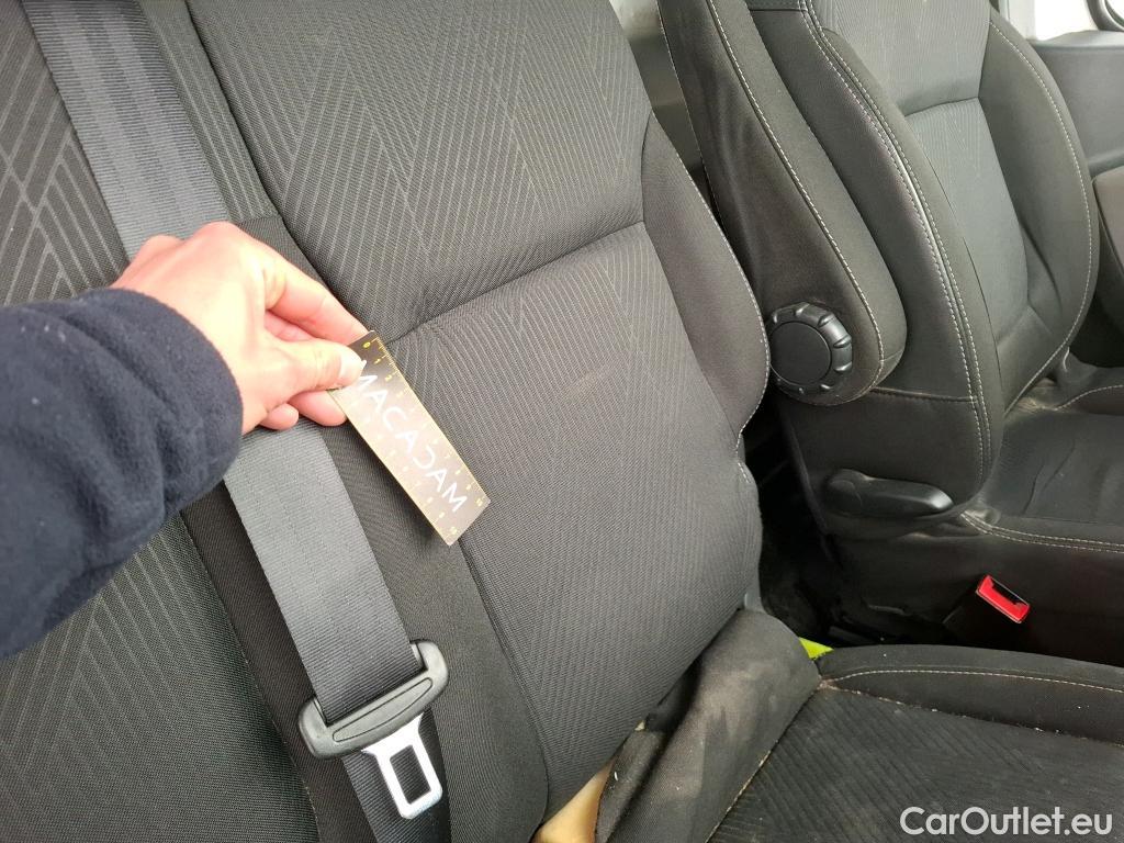  Renault  Trafic  III Fourgon L2H1 1200 Confort 1.6 dCi 120CV BVM6 E6 #102