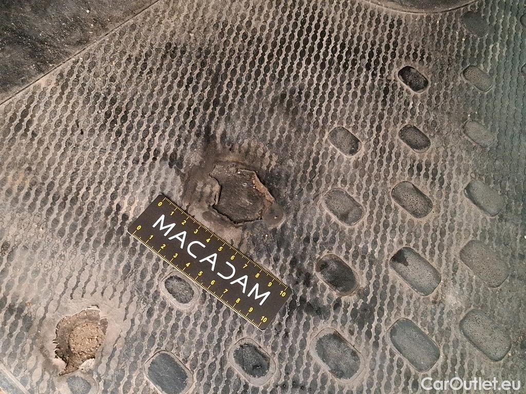  Renault  Trafic  III Fourgon L2H1 1200 Confort 1.6 dCi 120CV BVM6 E6 #86