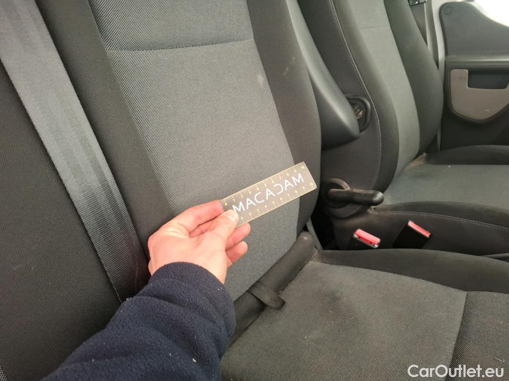  Renault  Master RENAULT  VU 4p Fourgon FG GCf Trac F3500 L2H2 Energy dCi 145 E6 #34