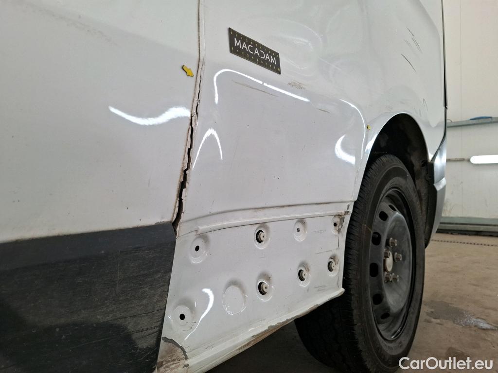  Renault  Trafic  III Fourgon L2H1 1200 Confort 1.6 dCi 120CV BVM6 E6 #15