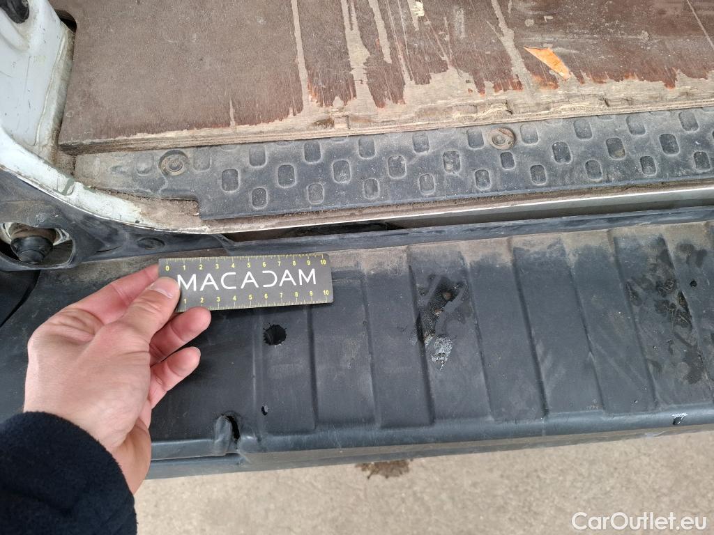  Renault  Trafic  III Fourgon L2H1 1200 Confort 1.6 dCi 120CV BVM6 E6 #95