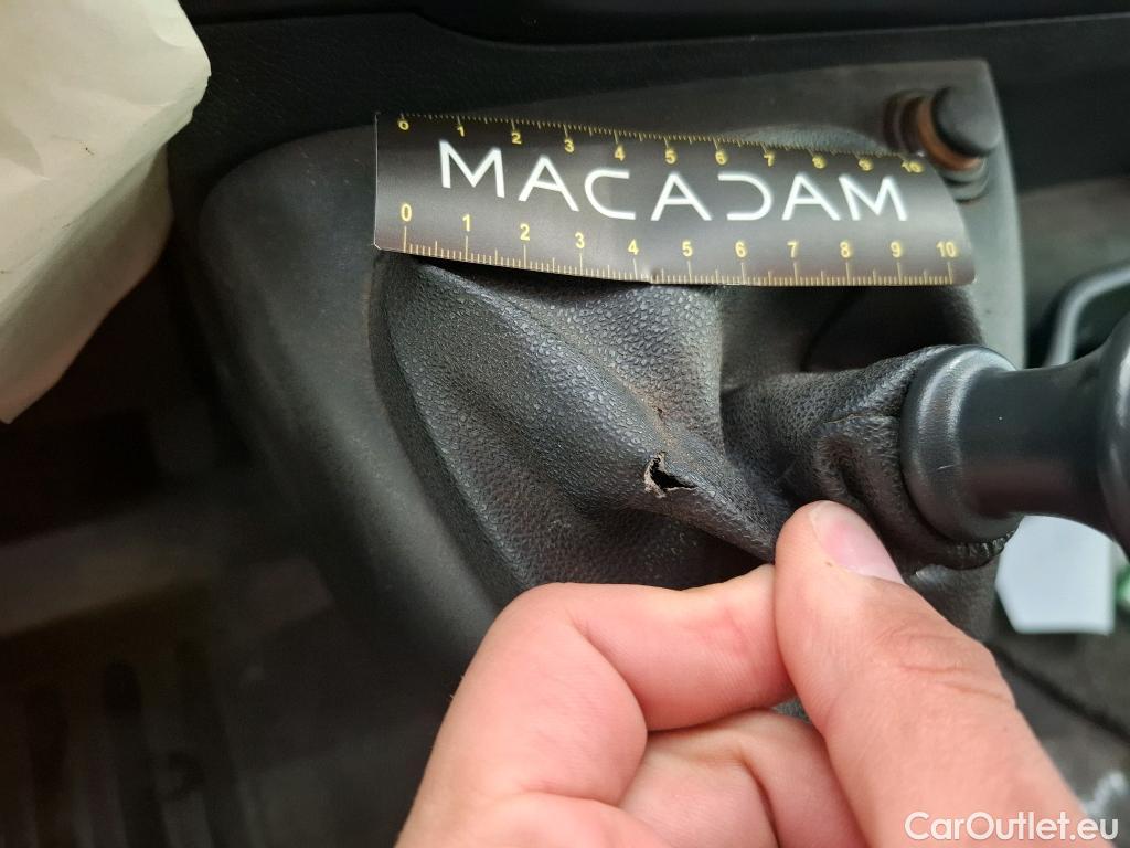  Renault  Master  Fourgon L2H2 3 5 Grand Confort dCi 130CV BVM6 E6 #26