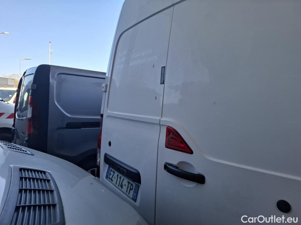  Renault  Master RENAULT  VU 4p Fourgon FG GCf Trac F3500 L2H2 Energy dCi 145 E6 #53