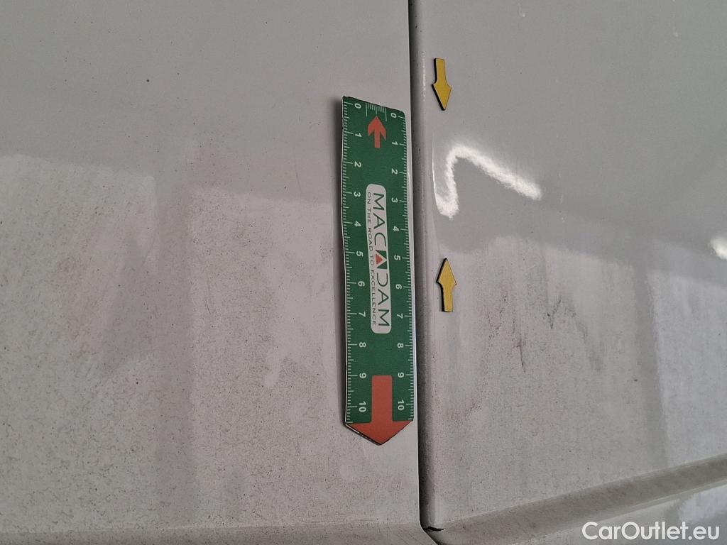  Renault  Trafic  Fourgon L1H1 3T Grand Confort 2.0 dCi 130CV BVM6 E6d #13