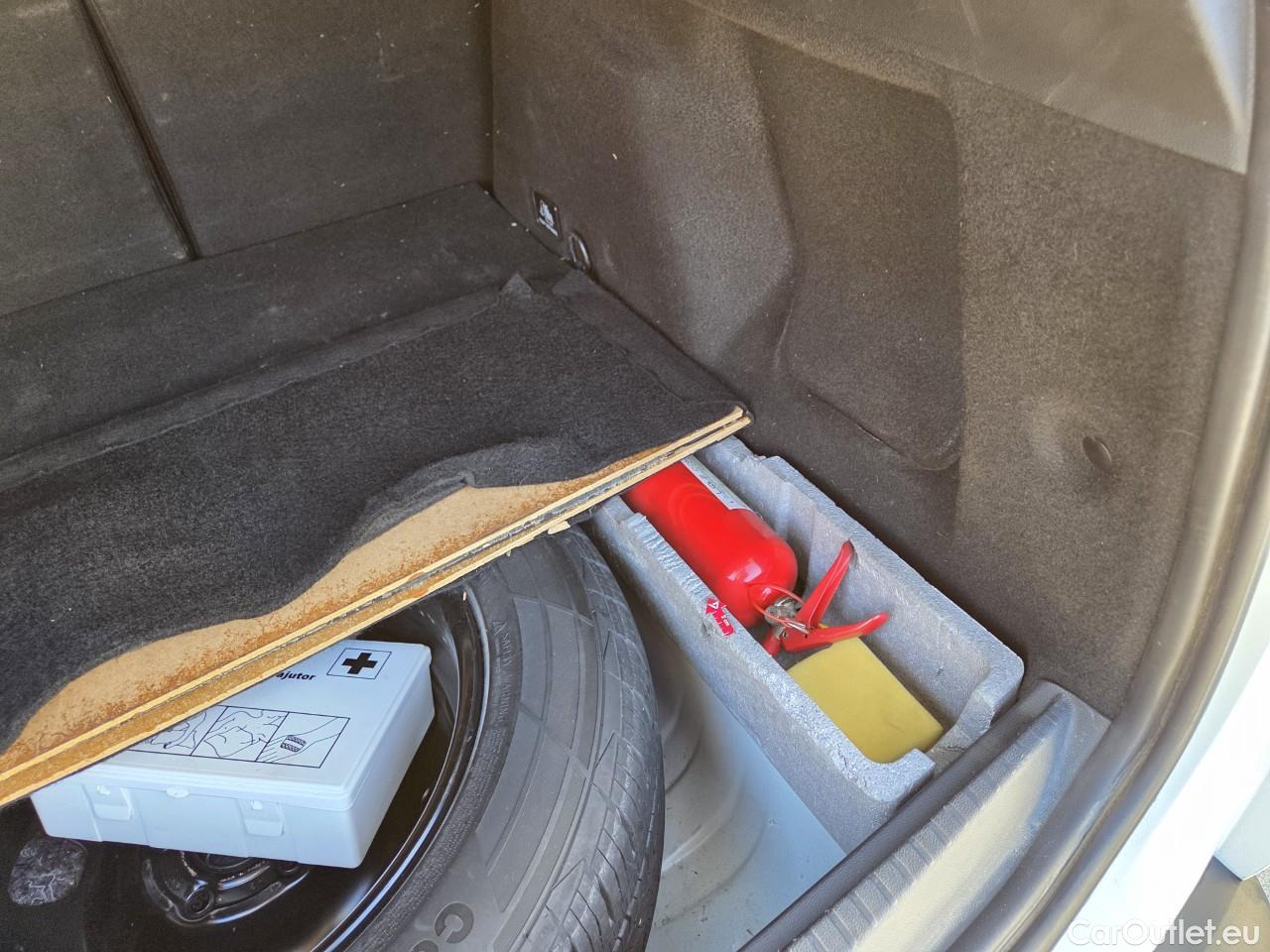  Dacia  Duster 1.5 Blue dCi 115CP Comfort 4WD #53