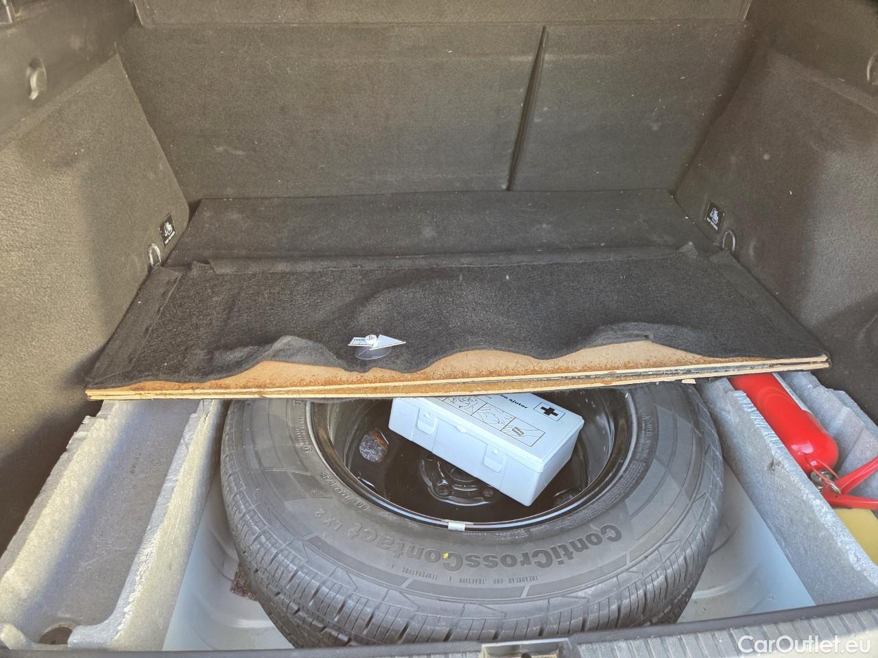  Dacia  Duster 1.5 Blue dCi 115CP Comfort 4WD #51