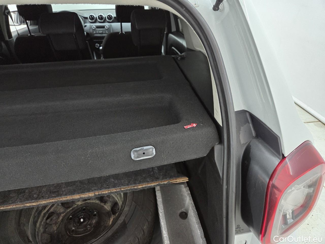  Dacia  Duster 1.5 Blue dCi 115CP Comfort 4WD #96