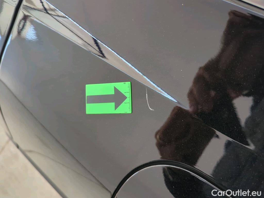  Mercedes  GLB  200 #12