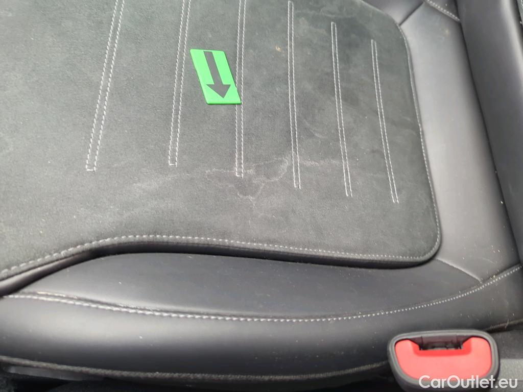  Mercedes  C-Klasse C 300 4MATIC #36