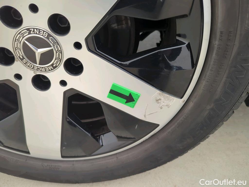  Mercedes  GLB  200 #24