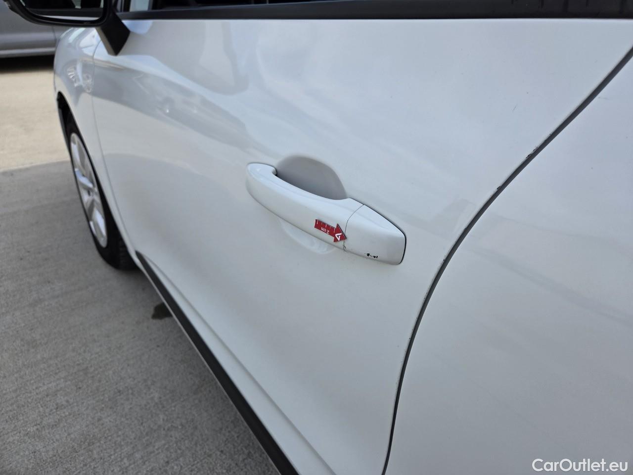  Renault  Clio 1.0 TCe 90CP Life #9