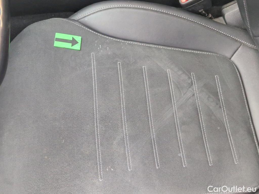  Mercedes  C-Klasse C 300 4MATIC #42