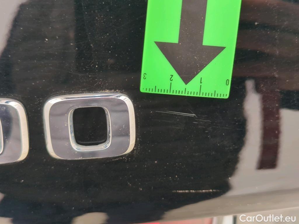  Mercedes  GLB  200 #42