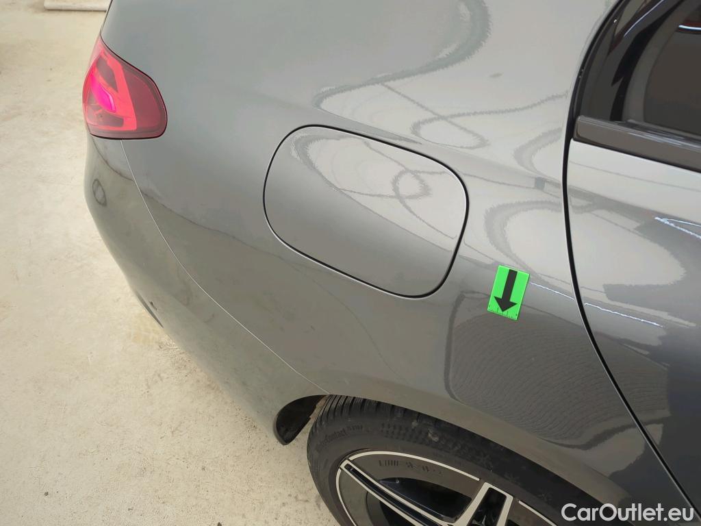  Mercedes  C-Klasse C 300 4MATIC #37