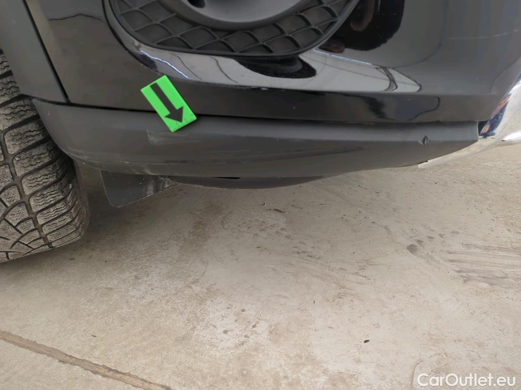  Mercedes  GLB  200 #5