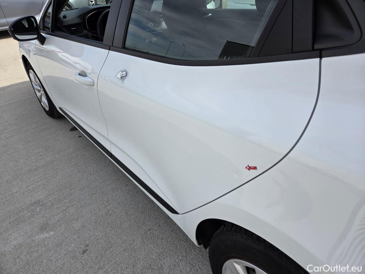  Renault  Clio 1.0 TCe 90CP Life #48