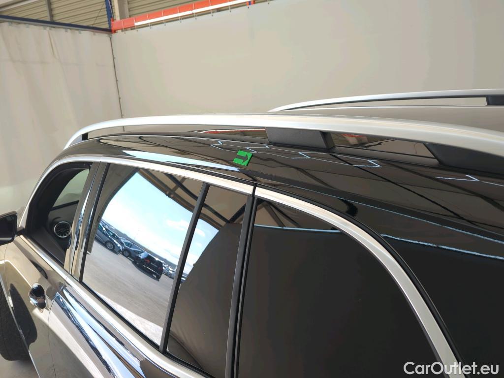  Mercedes  GLB  200 #15