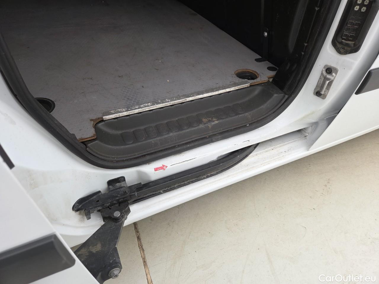  Renault  Kangoo 1.5 Blue dCi 95HP Maxi Confort #22