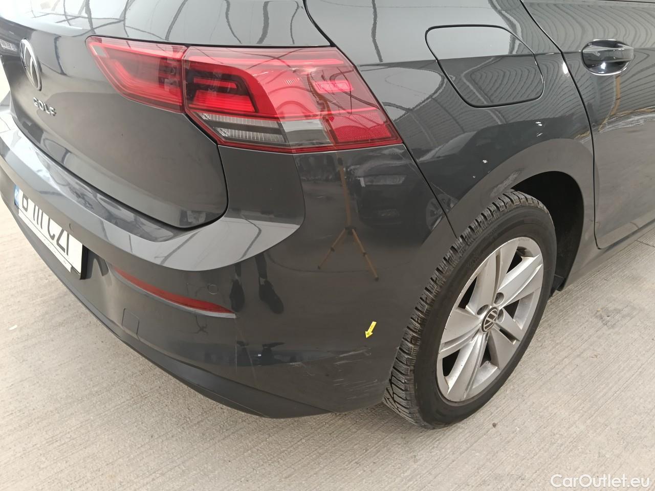  Volkswagen  Golf  Life 1.0 TSI #19