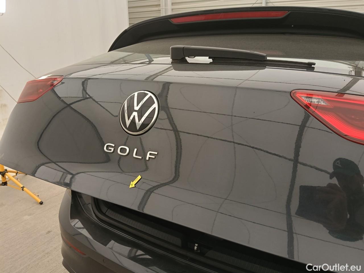  Volkswagen  Golf  Life 1.0 TSI #23