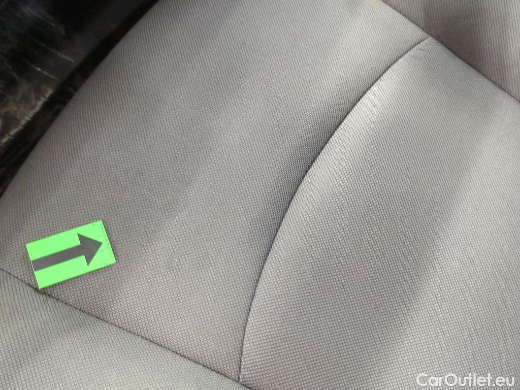  Toyota  Corolla 1.8 Hybrid Dynamic HSD E-CVT #10