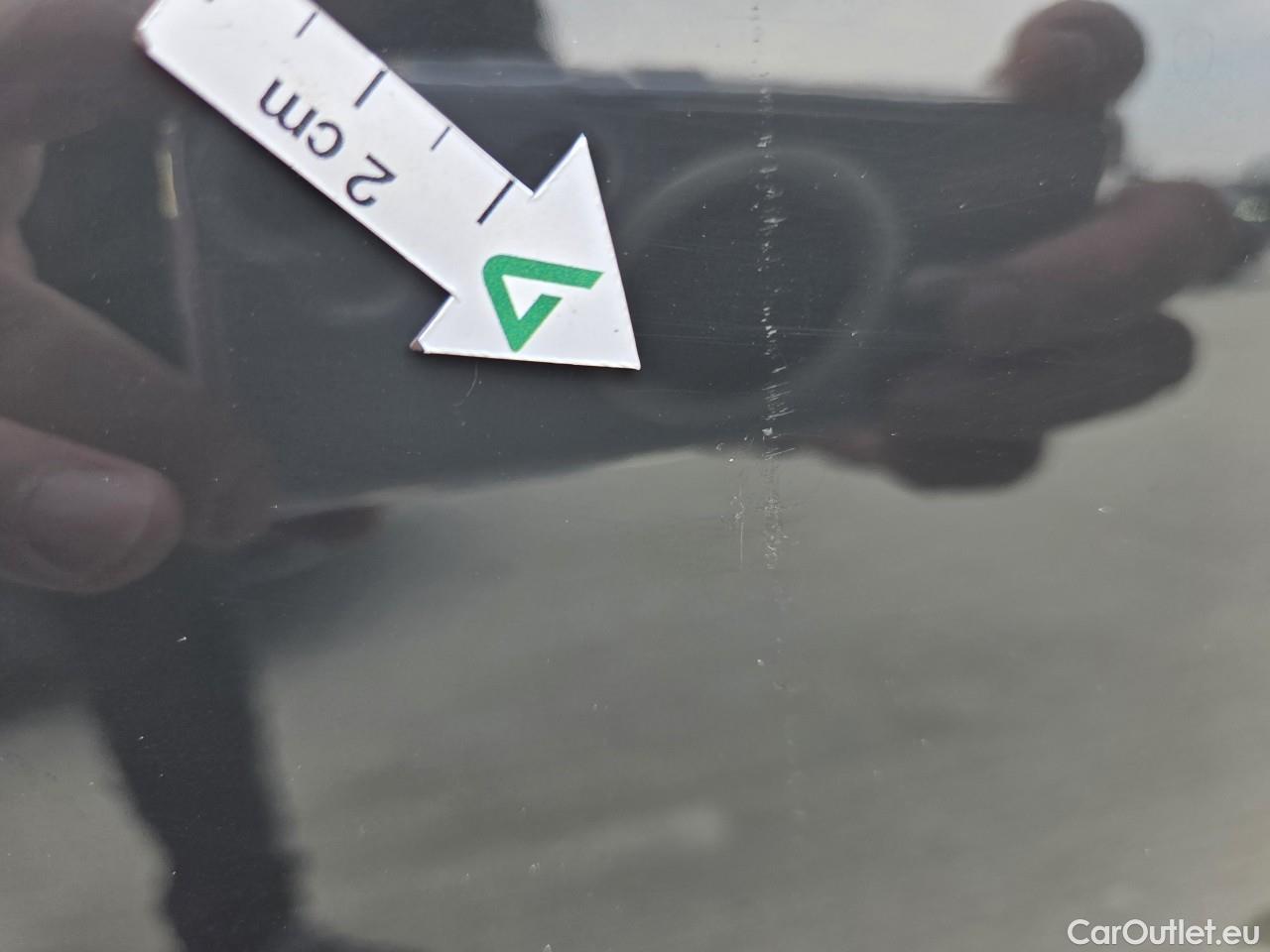  Volkswagen  Golf  Life 1.0 TSI #24