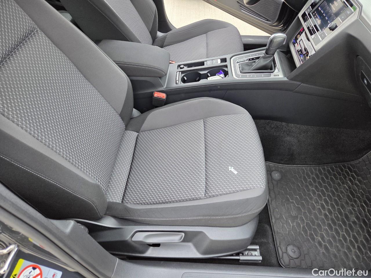  Volkswagen  Passat Advance 1.5 TSI ACT DSG 150 CP #45