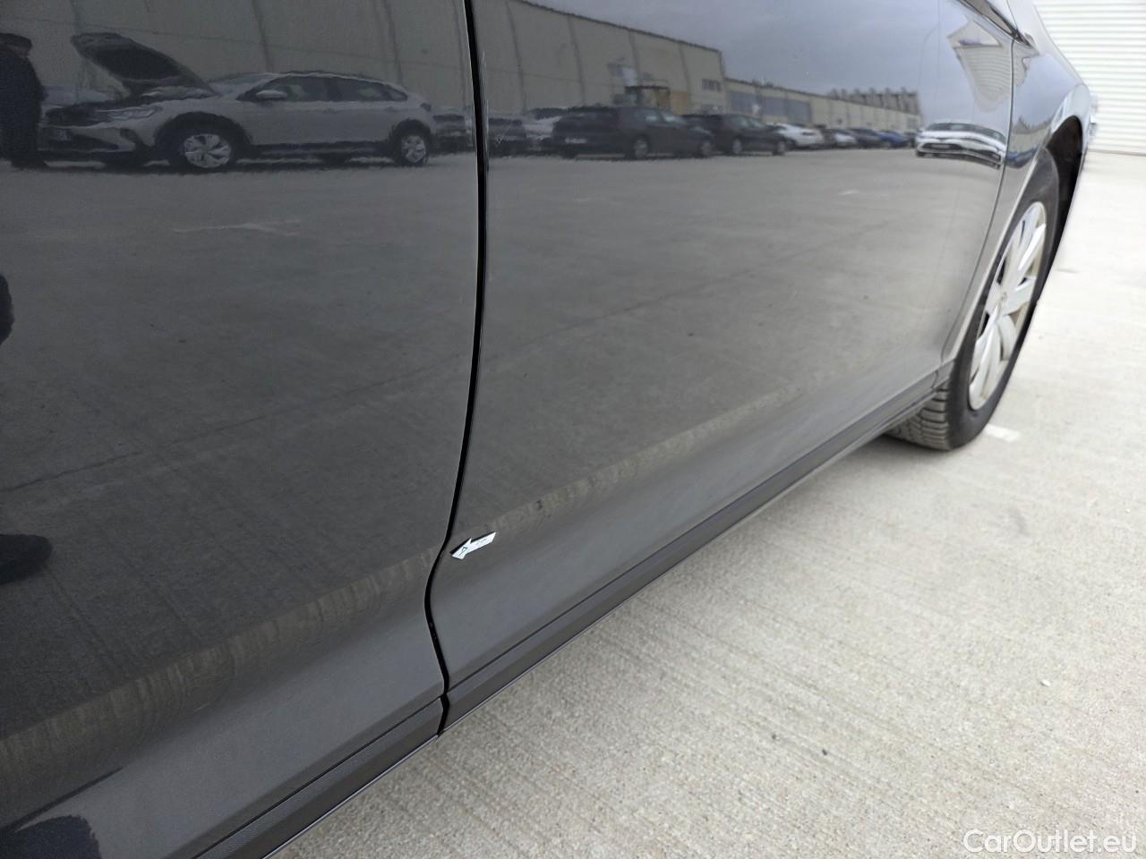  Volkswagen  Passat Advance 1.5 TSI ACT DSG 150 CP #24