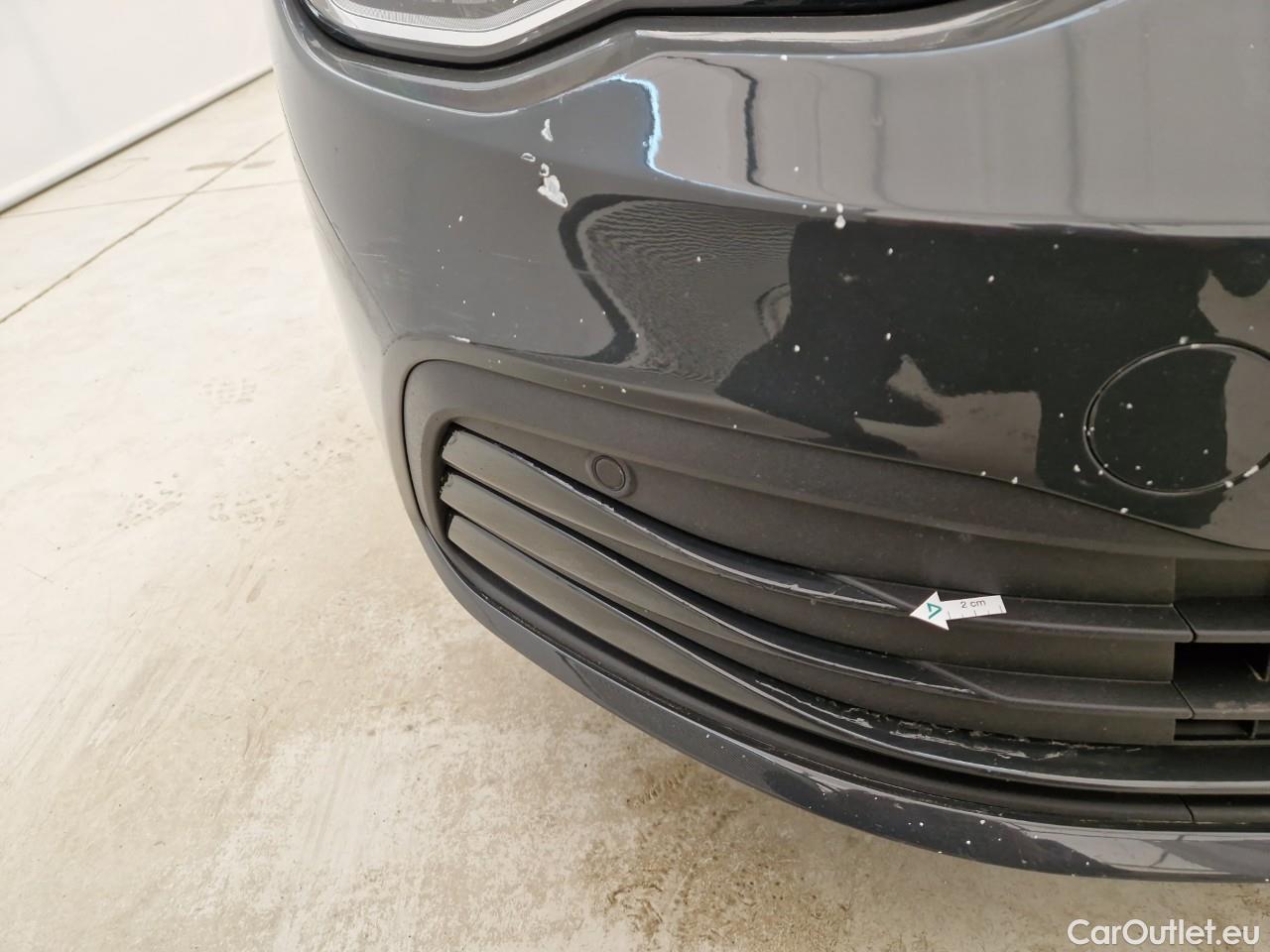  Volkswagen  Golf  Life 1.0 TSI #18