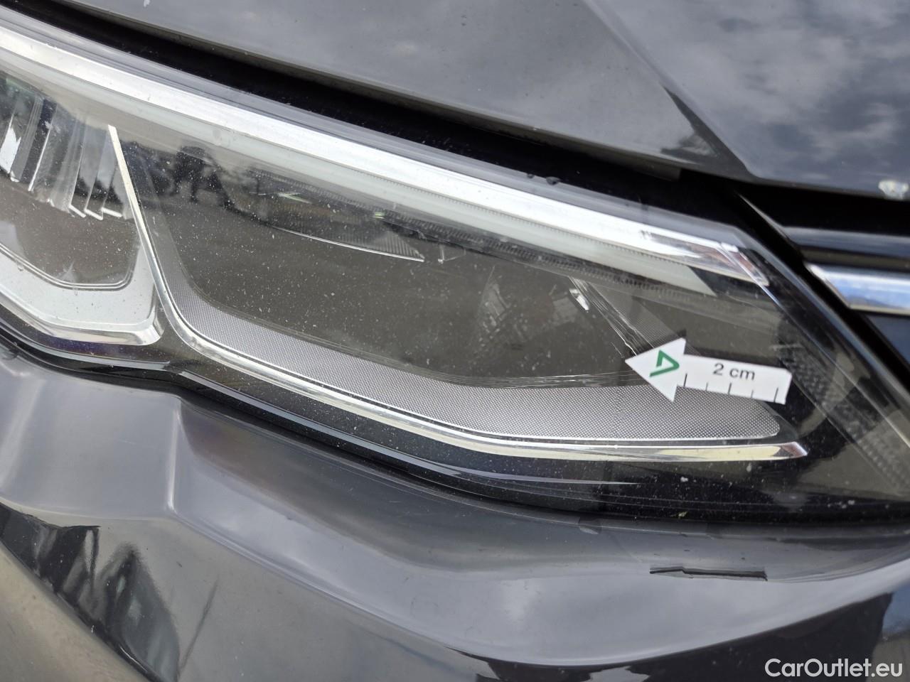  Volkswagen  Golf  Life 1.0 TSI #8