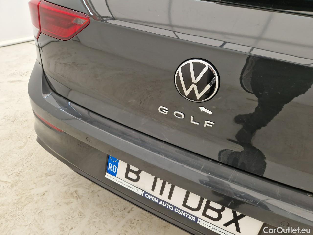  Volkswagen  Golf  Life 1.0 TSI #40