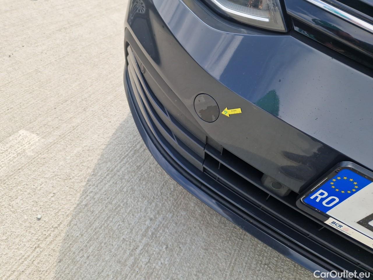  Volkswagen  Golf  Life 1.0 TSI #10