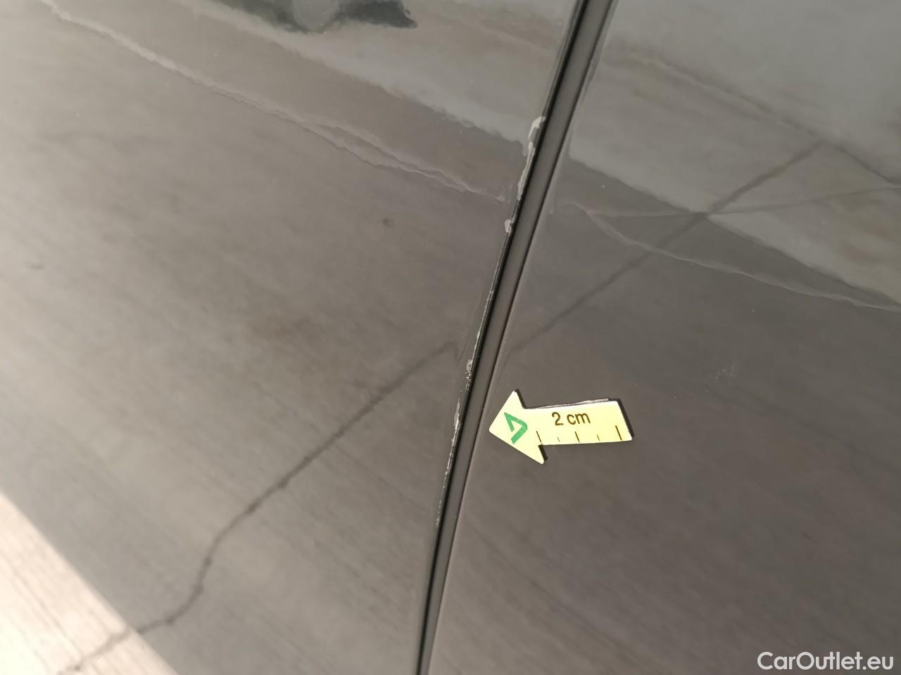  Volkswagen  Golf  Life 1.0 TSI #2