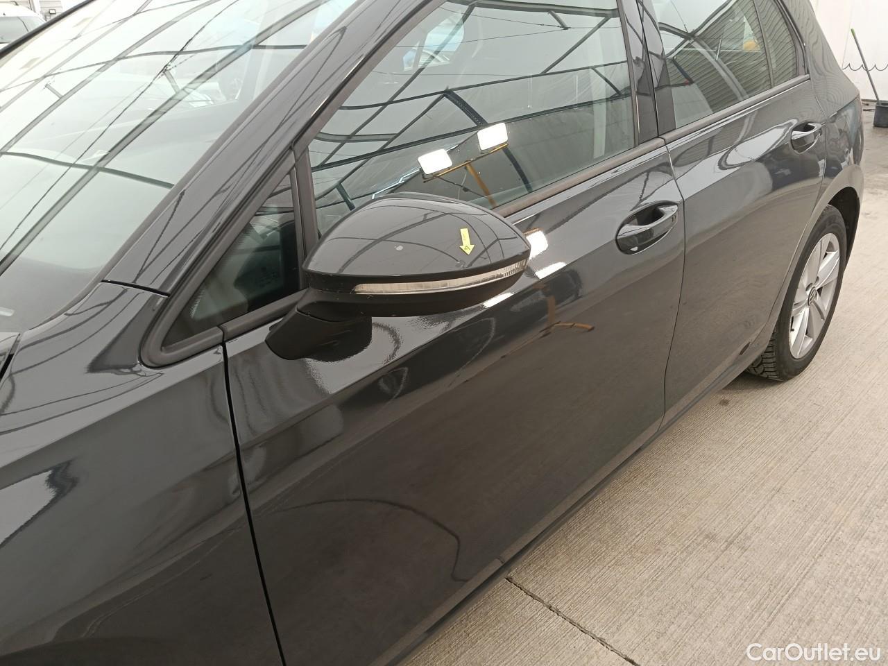  Volkswagen  Golf  Life 1.0 TSI #5