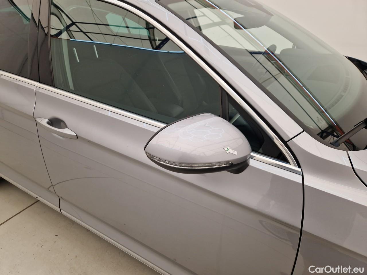  Volkswagen  Passat Highline 1.5 TSI ACT DSG 150 CP #7