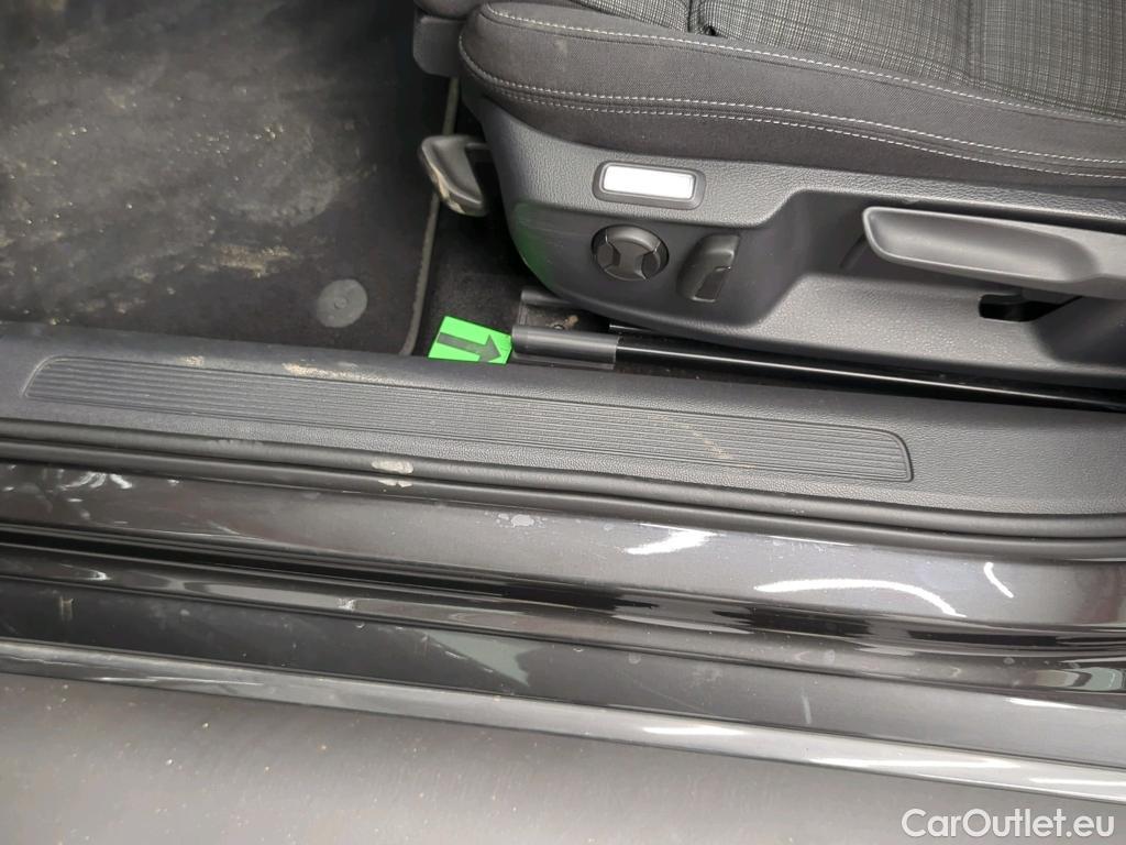  Volkswagen  Passat Comfortline1.5 TSI ACT DSG 150 CP #1