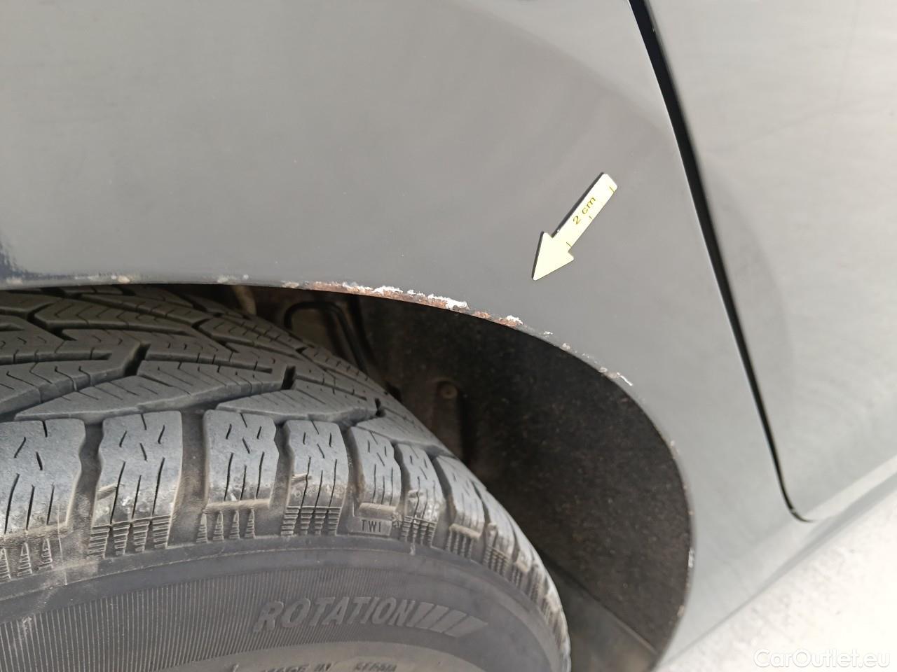  Volkswagen  Golf  Life 1.0 TSI #24