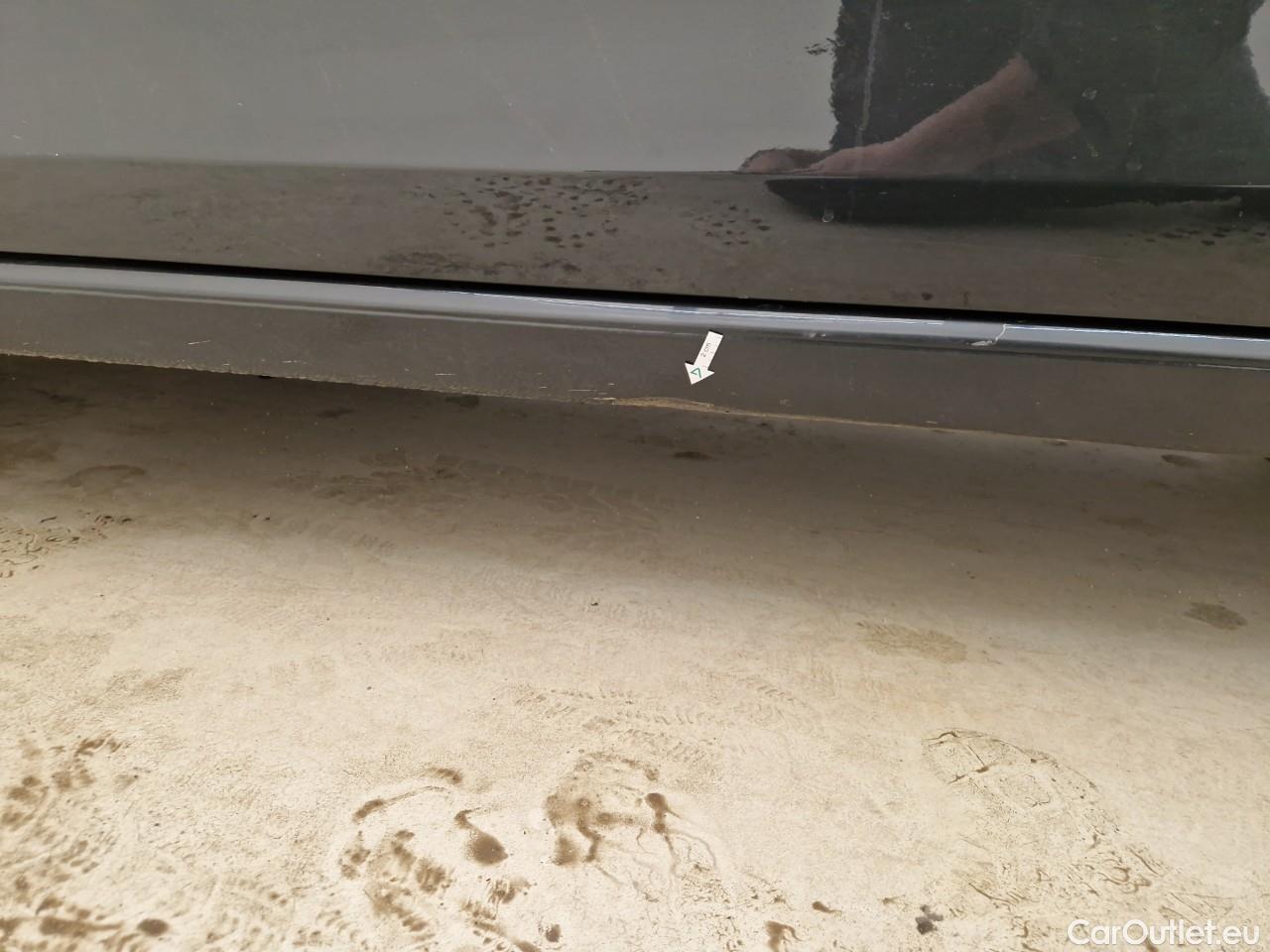  Volkswagen  Golf  Life 1.0 TSI #7