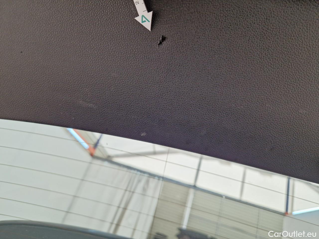  Volkswagen  Golf  Life 1.0 TSI #57