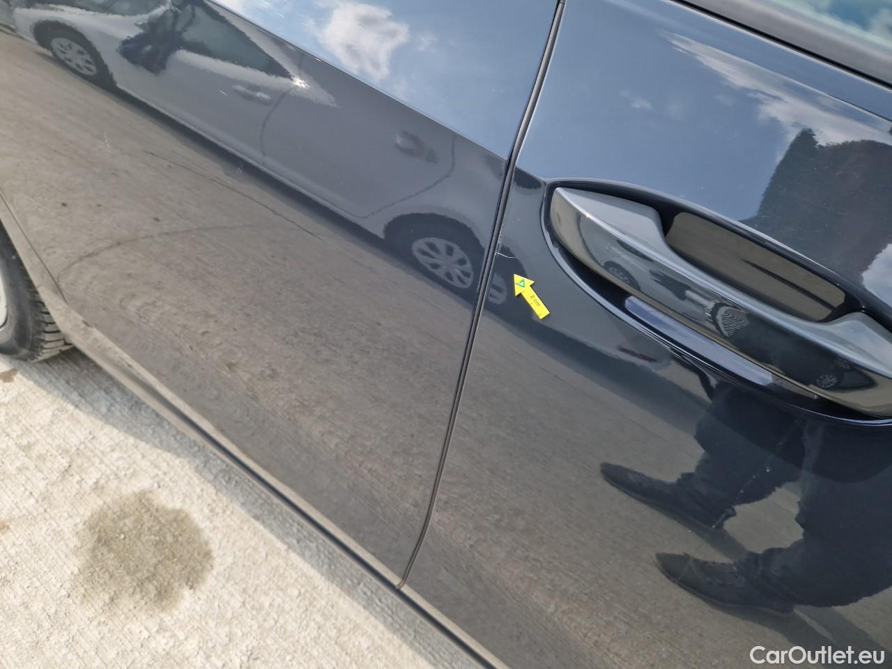  Volkswagen  Golf  Life 1.0 TSI #20